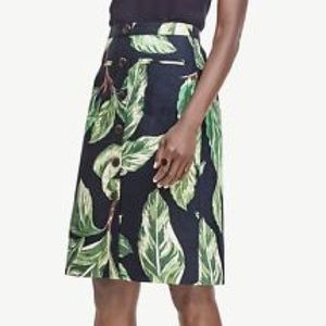 Ann Taylor NWOT Tropical Skirt, Navy